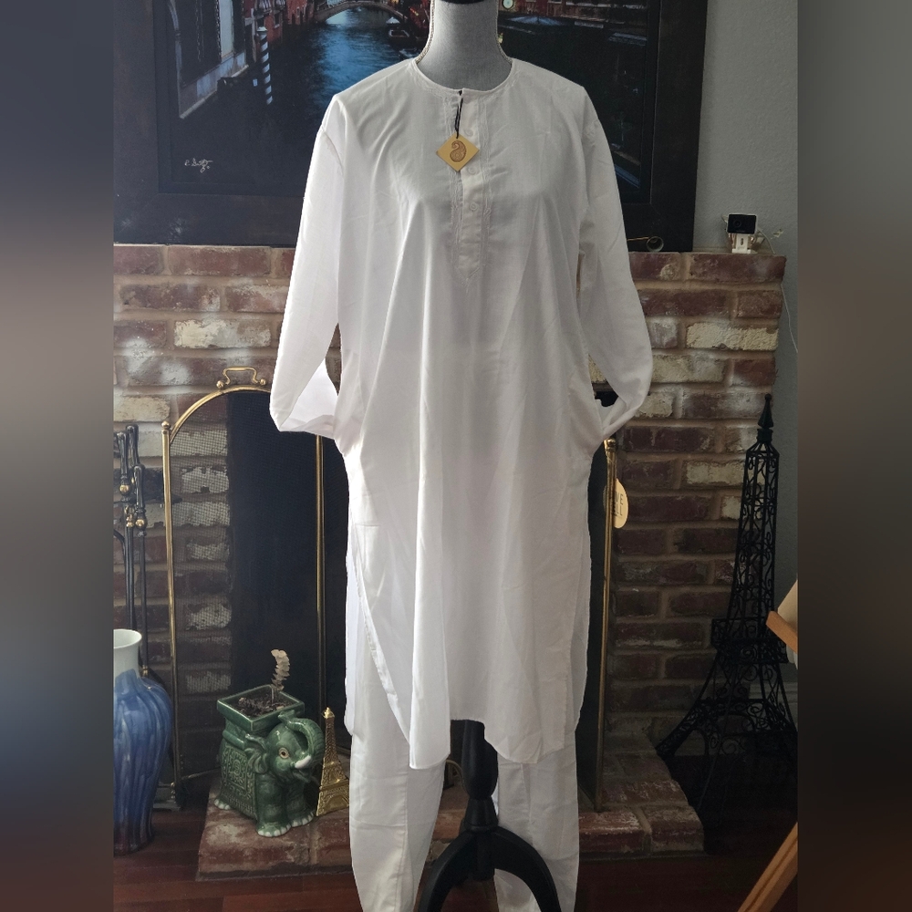 Men White Solid Kurta with Pyjamas-